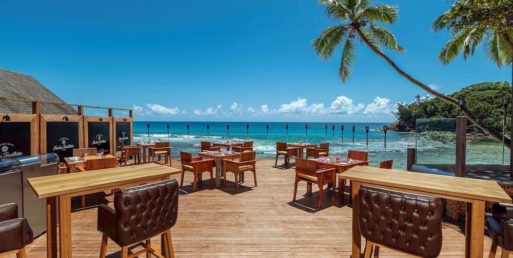 Avani Barbarons Seychelles Resort Grand Anse  Eksteriør billede