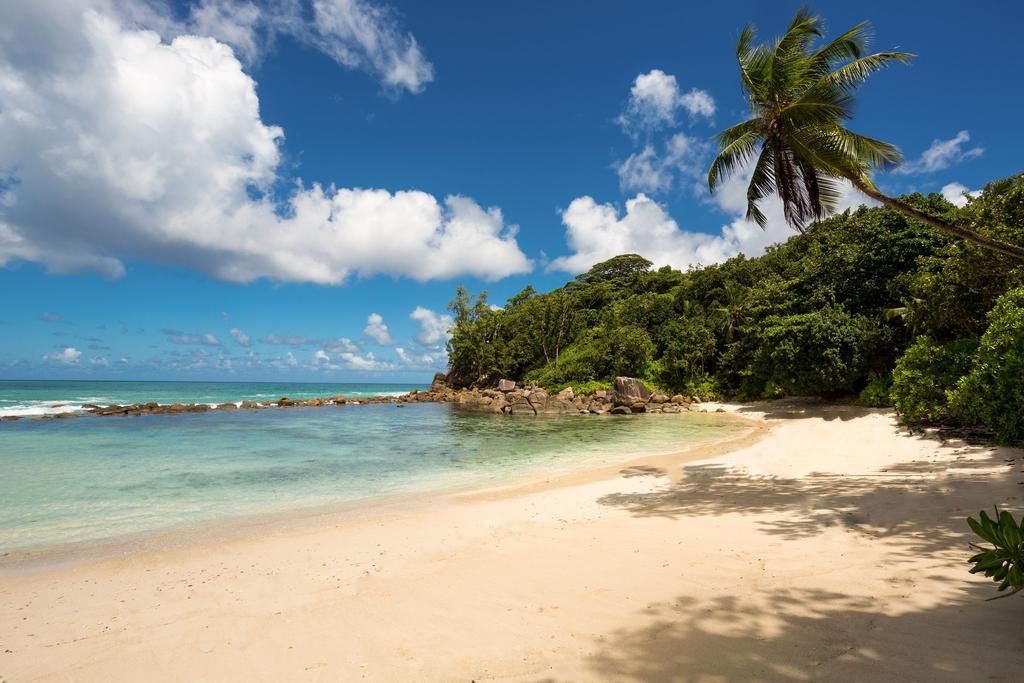 Avani Barbarons Seychelles Resort Grand Anse  Eksteriør billede