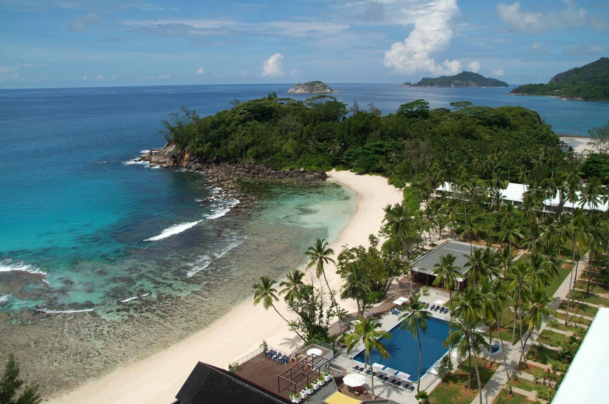 Avani Barbarons Seychelles Resort Grand Anse  Eksteriør billede